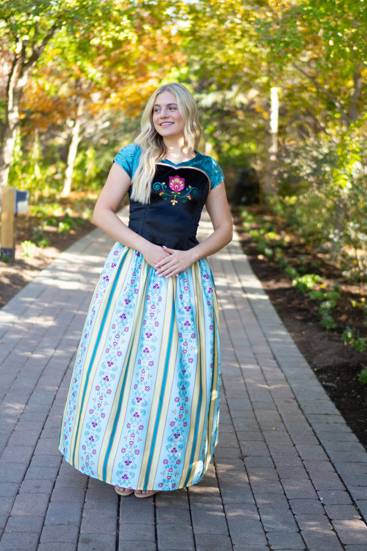 Enchanted Alpine Coronation L (10-12)